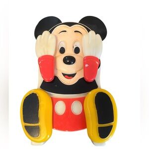 VINTAGE WALT DISNEY MICKEY MOUSE ILLCO WIND UP MUSICAL PEEKABOO CRIB TOY